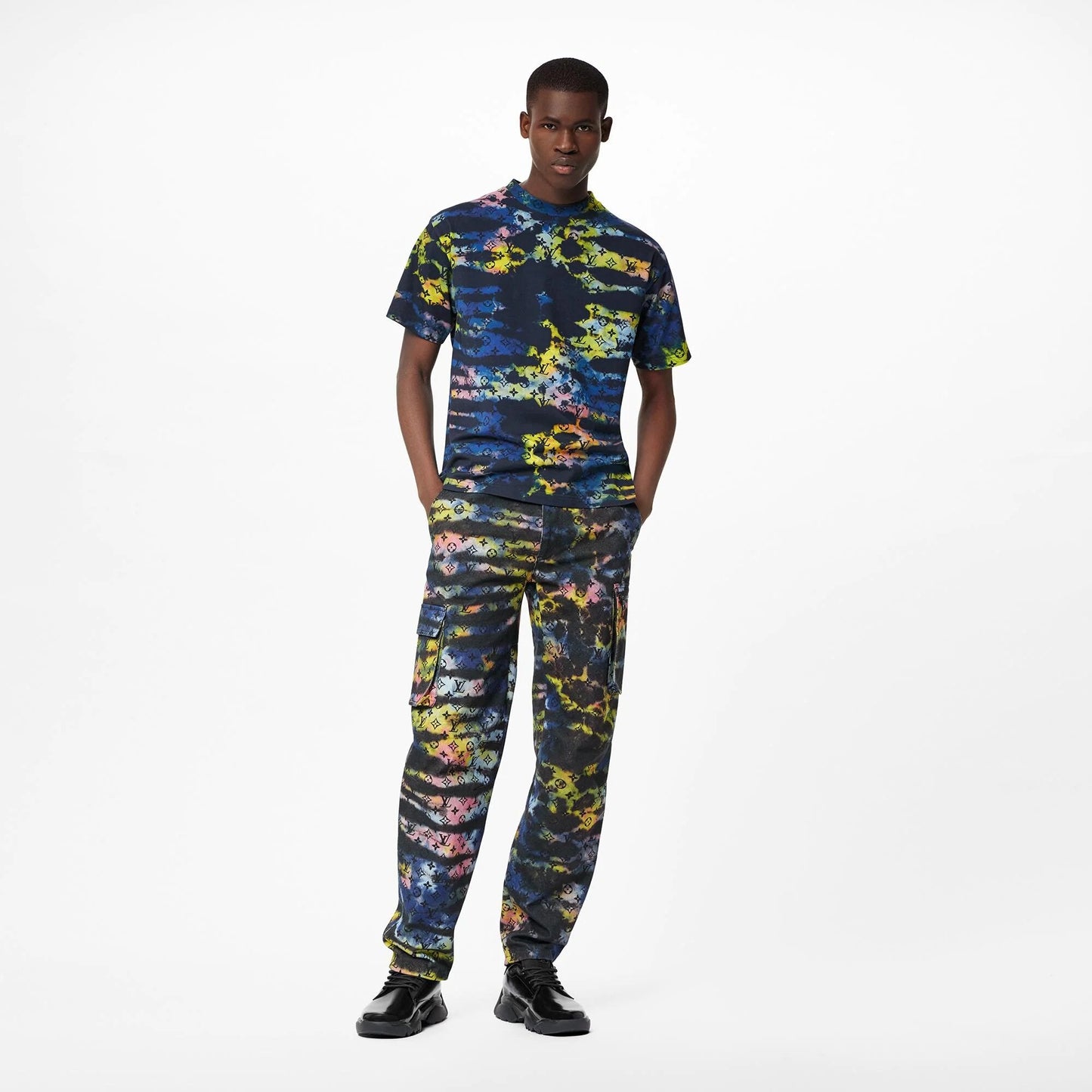 LOUIS VUITTON MONOGRAM TIE & DYE MULTICOLOR PRINTED T-SHIRT